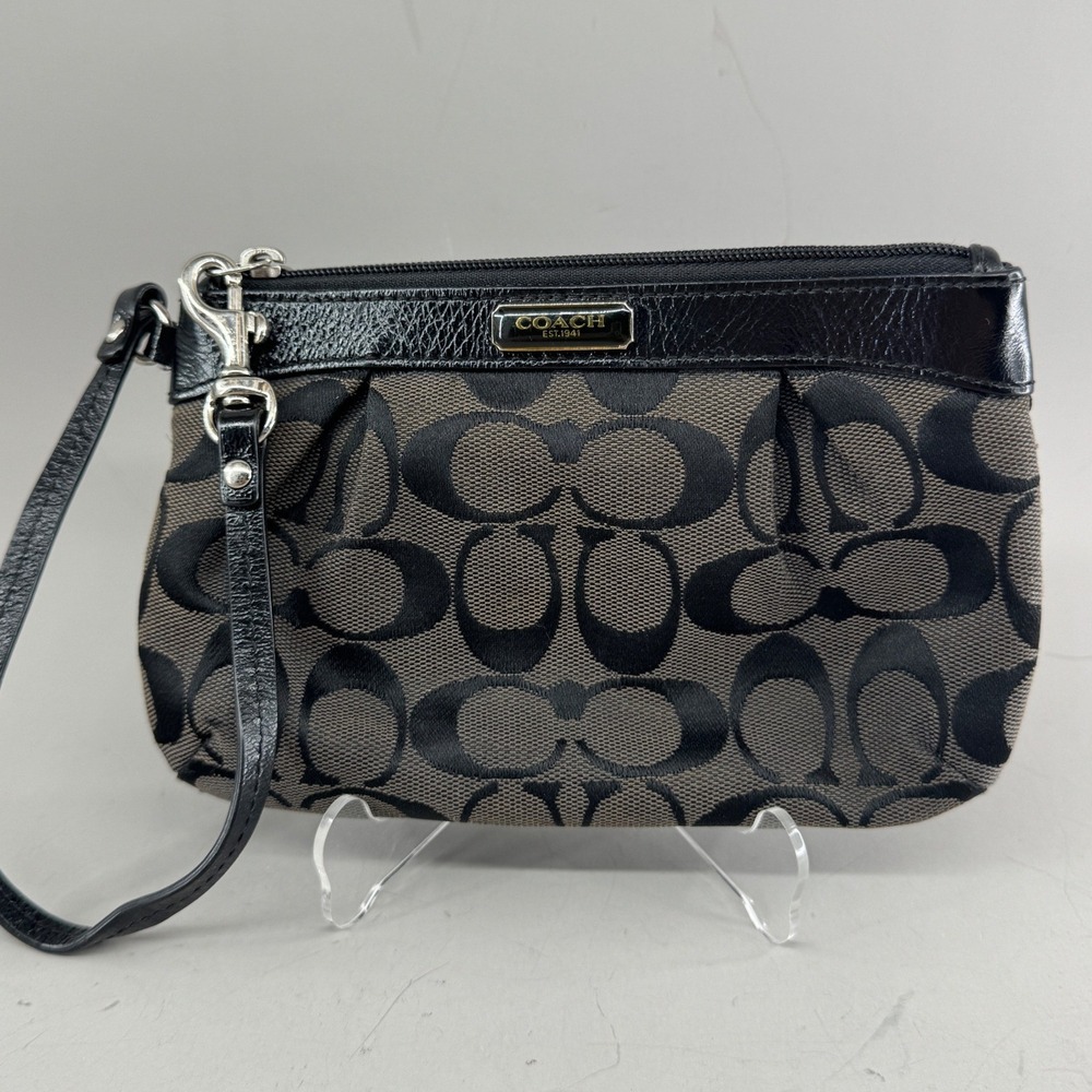 Coach Womens Signature Jacquard Patent Leather Wristlet Pouch Black Grey 7197